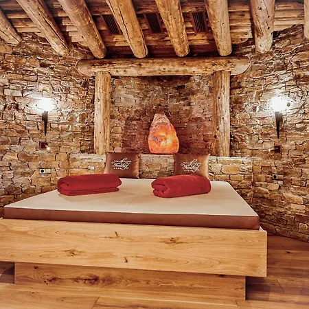 Hotel Wellness & Naturhotel Tonihof 4*